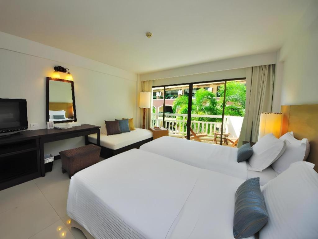 Karon Ramada By Wyndham Phuket Southsea酒店 外观 照片