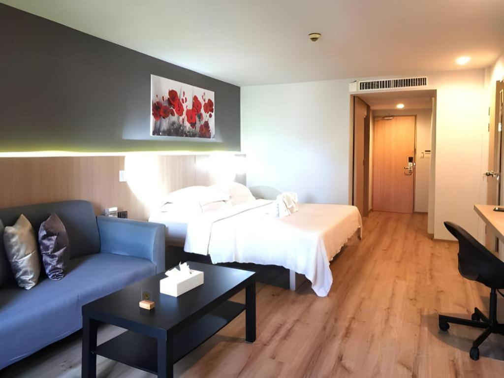 Karon Ramada By Wyndham Phuket Southsea酒店 外观 照片