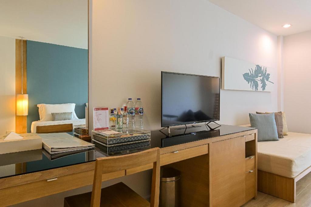 Karon Ramada By Wyndham Phuket Southsea酒店 外观 照片